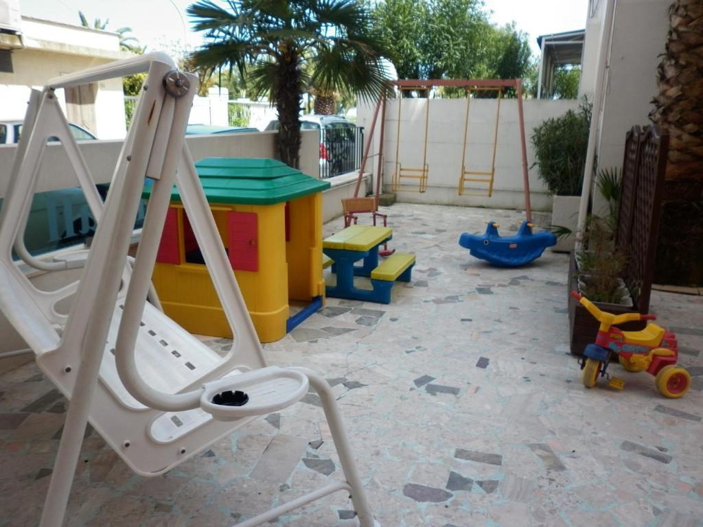Hotel Cristall San Benedetto del Tronto Exterior foto